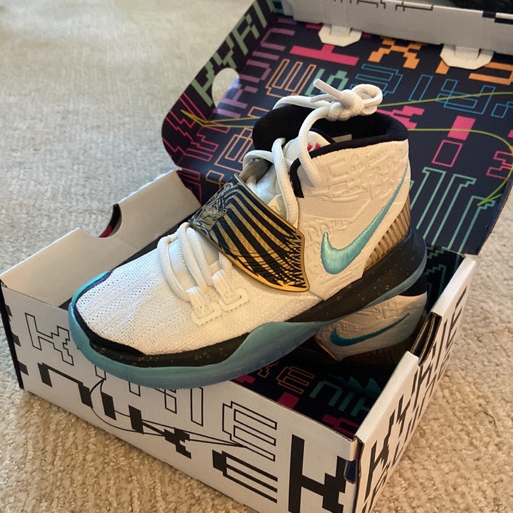 NEW Nike Kyrie 6 CNCPTS